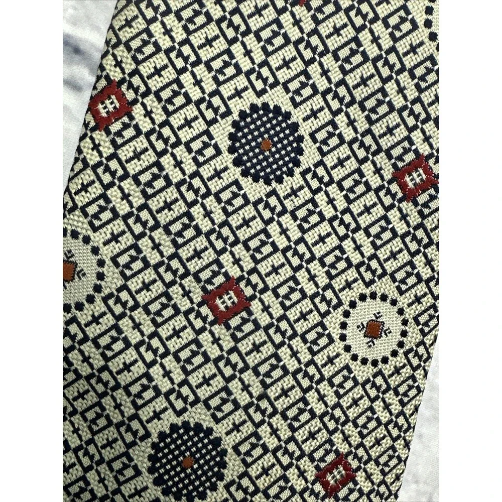 Vintage Johnny Carson Mens Geometric Medallion Tie Navy Blue Red Cream Polyester